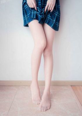 女跳水队员