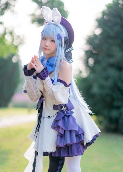 乌鸦与麻雀