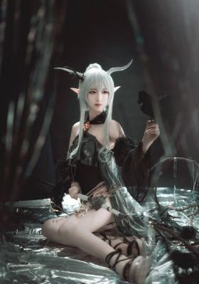 圣杯神器：骸骨之城